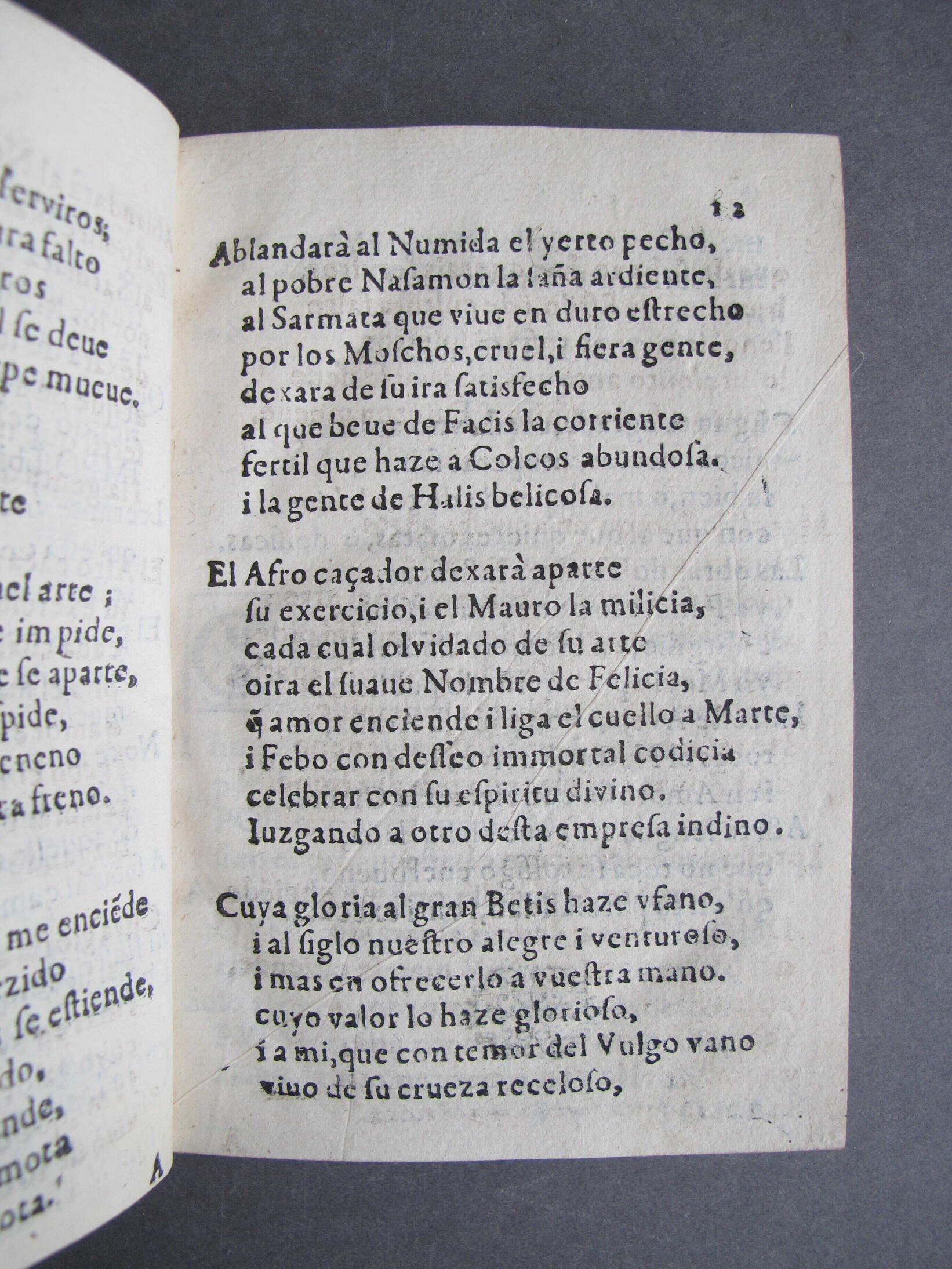 Folio B4