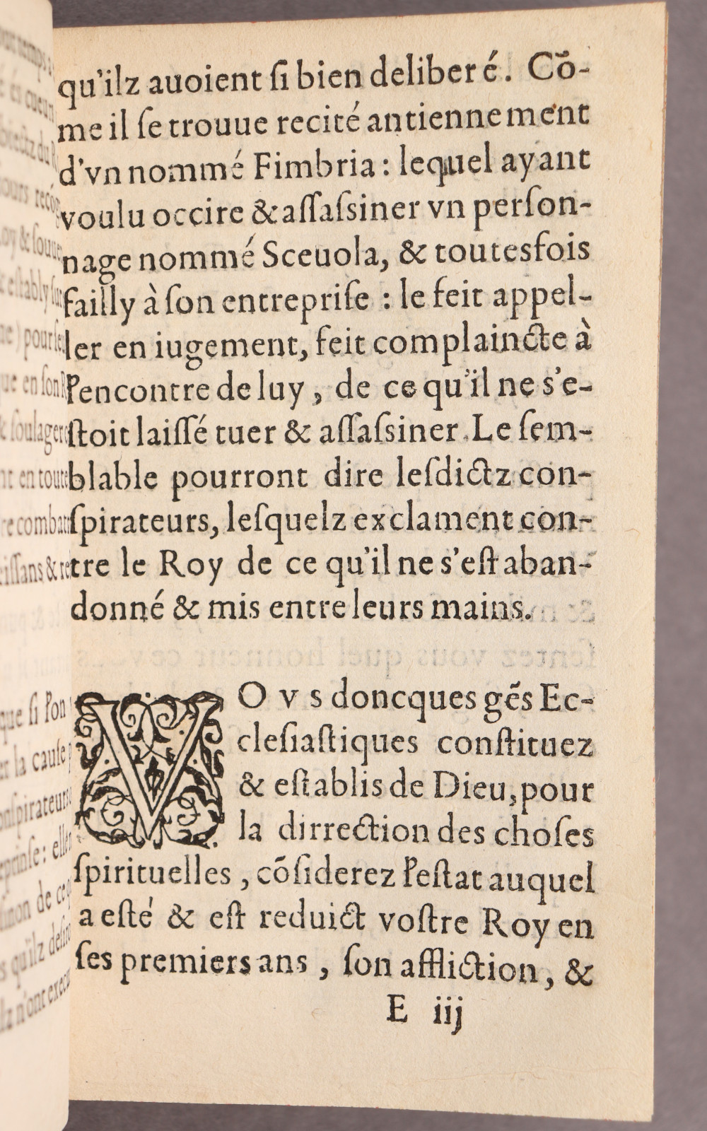 E iii  recto