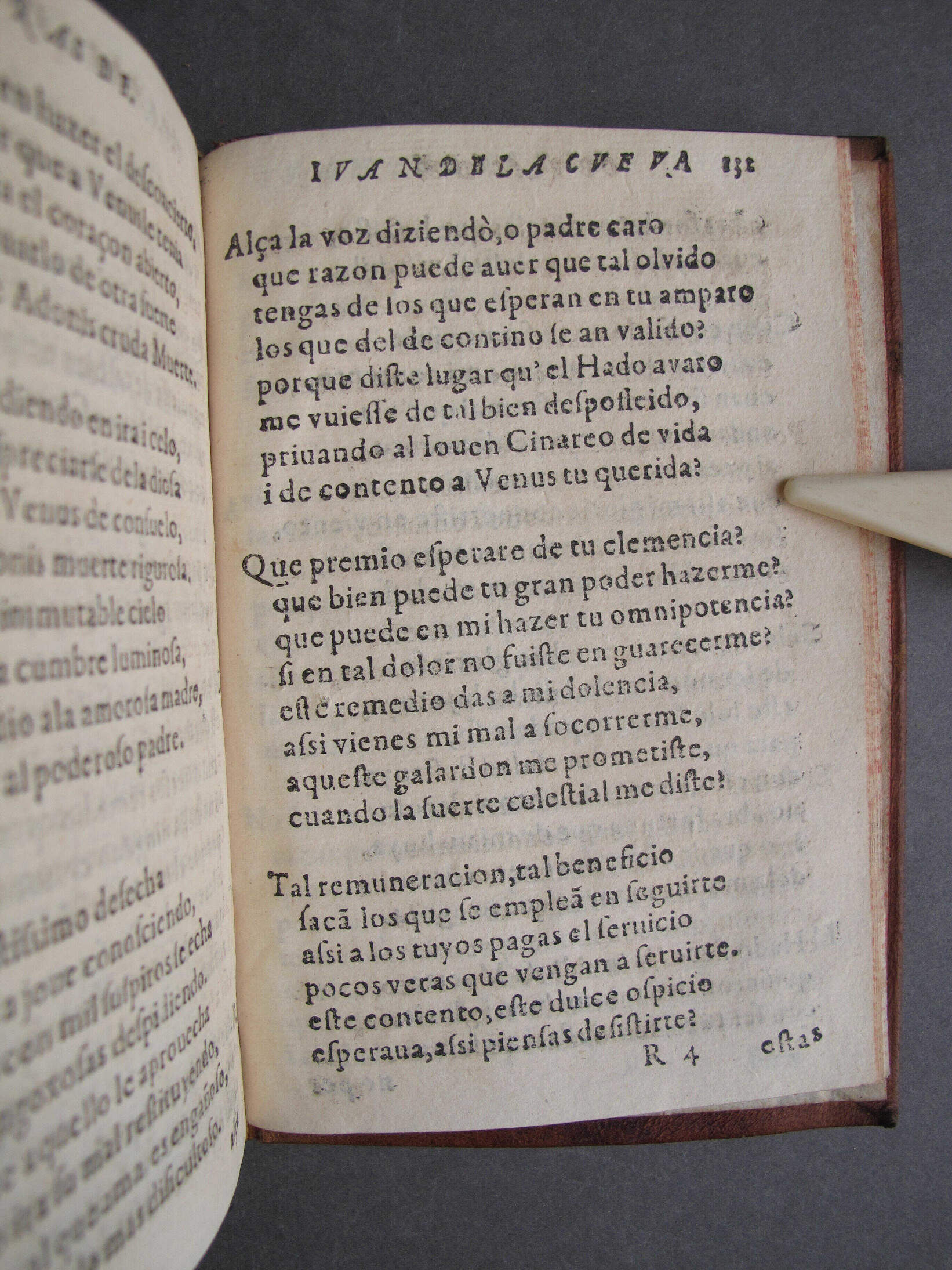 Folio R4