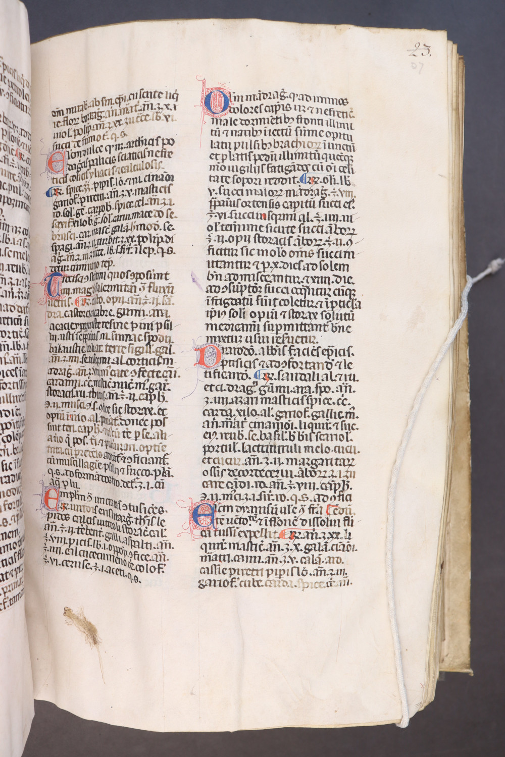 Folio 27 recto