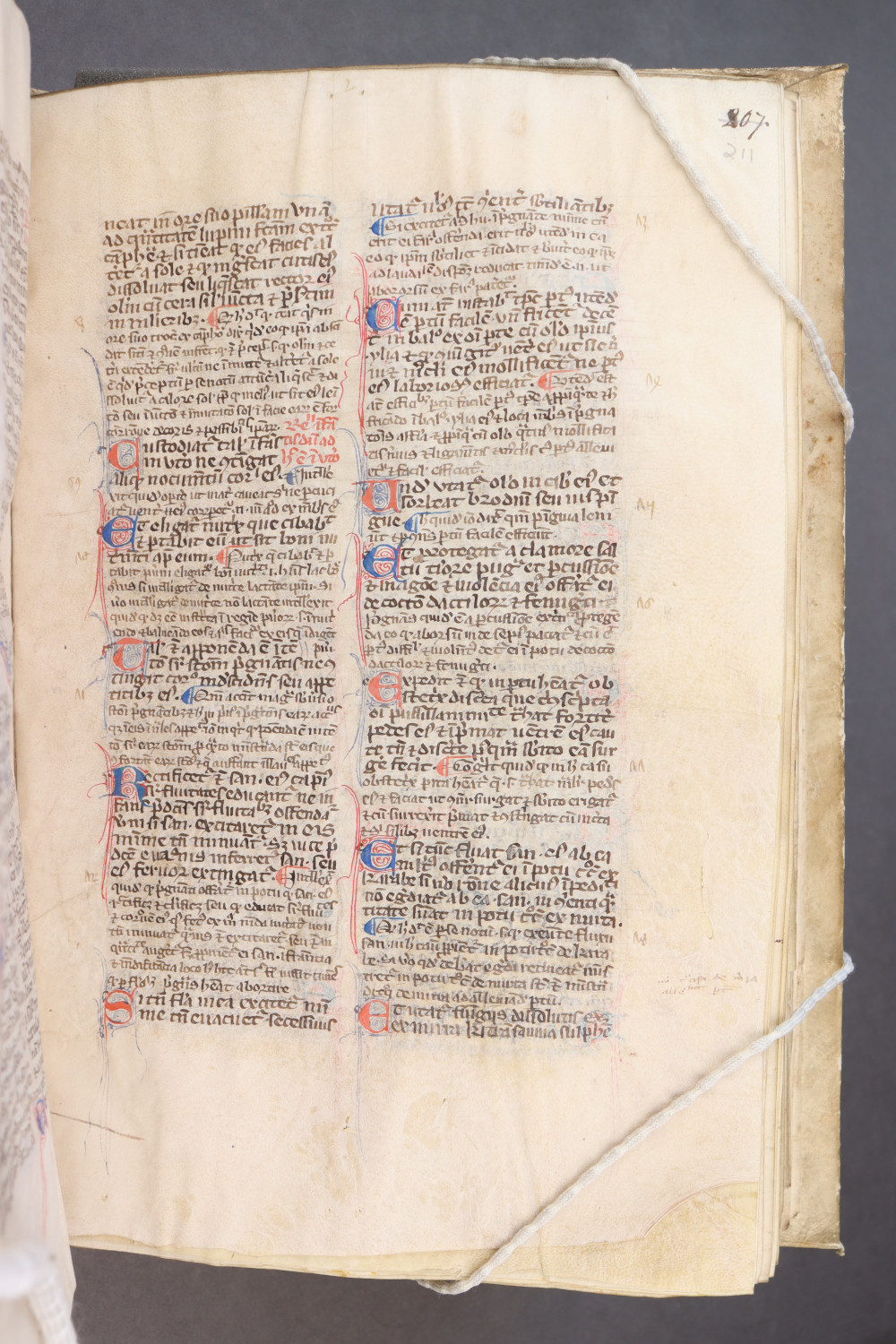 Folio 211 recto